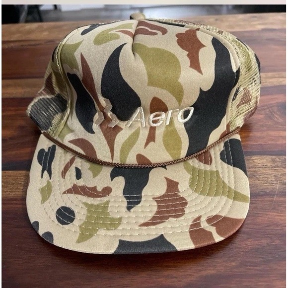The Unbranded Brand Other - Vintage 80s Camo Trucker Hat With Rope And Double Snaps
